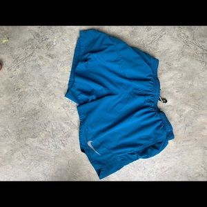 2 in 1 Nike running shorts